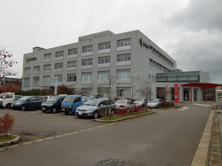 ロイヤルタウン三条 八番館の周辺