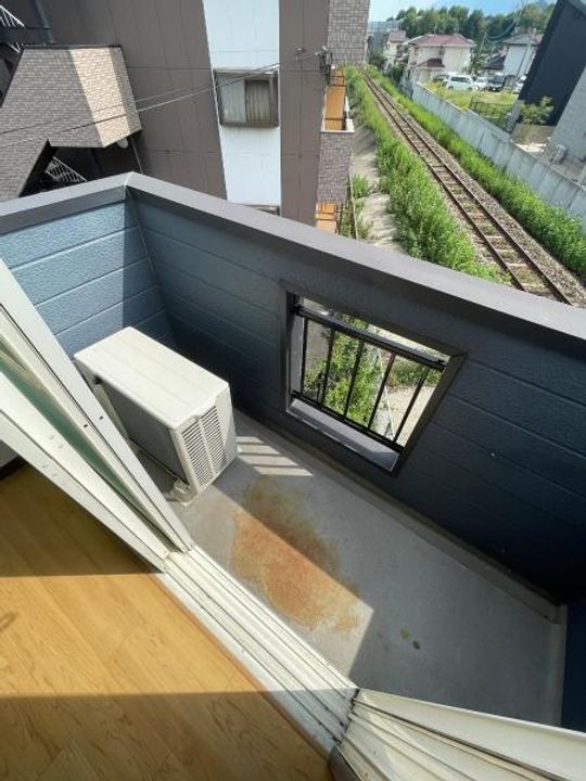 クリスマスローズの内装