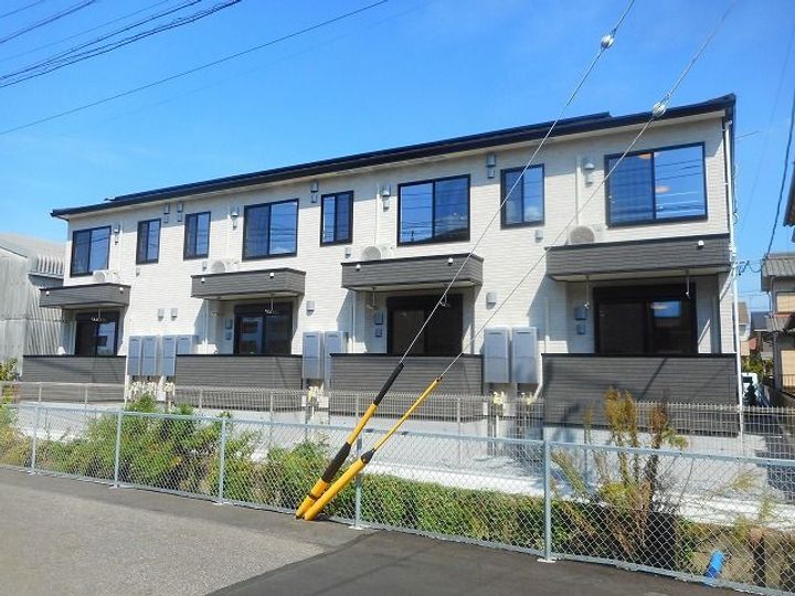 愛知県あま市中萱津出口(アパート)の賃貸物件の外観