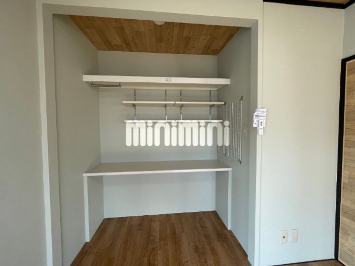 パルティール大岩の内装