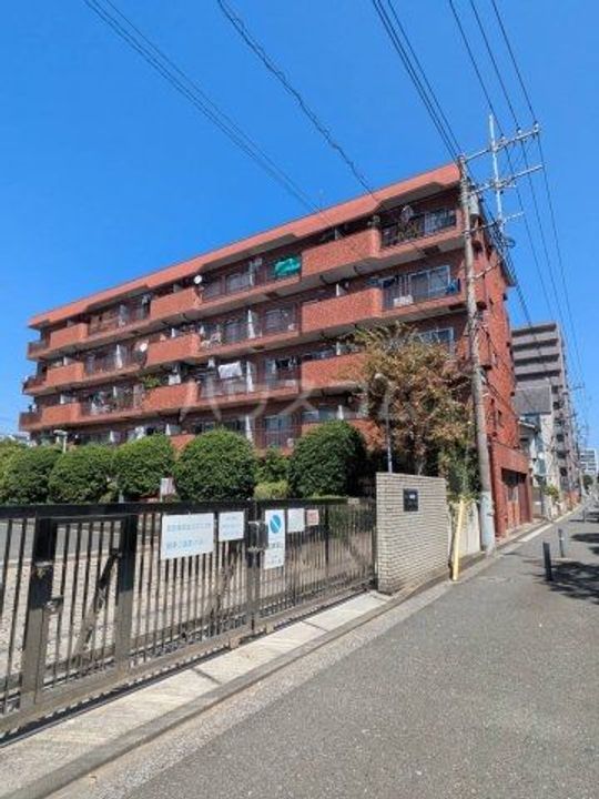 ライオンズマンション万世町の外観