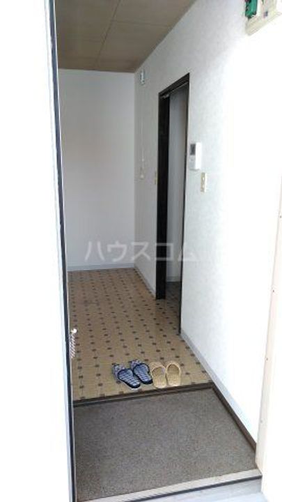 タウニイ緑が丘の玄関