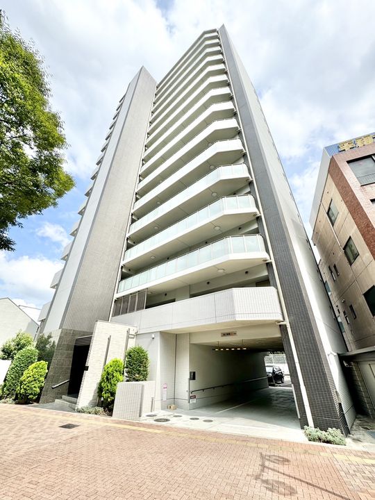 愛知県名古屋市昭和区鶴舞1の賃貸マンションの外観