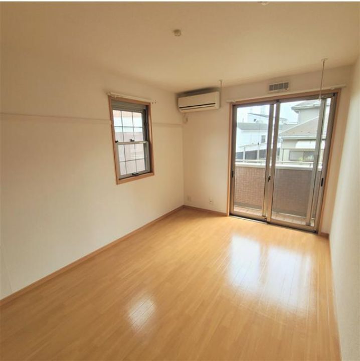 ミレーヌ仲町台の居間