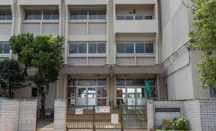 エレガンス幸田の周辺