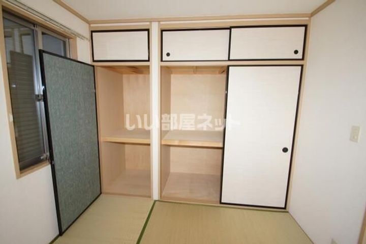 レトアエル田中の内装