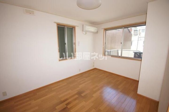 レトアエル田中の内装