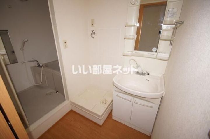 レトアエル田中の内装