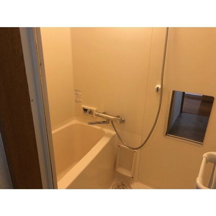 ウィンハイツ長久手の風呂