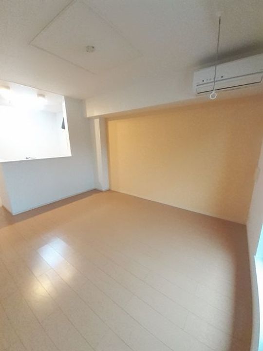 プロムナードMIIの居間