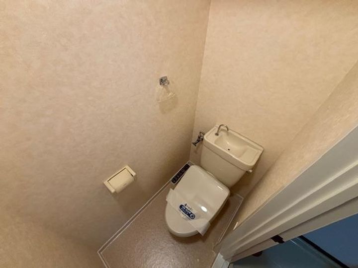 ジュネスオシダの内装