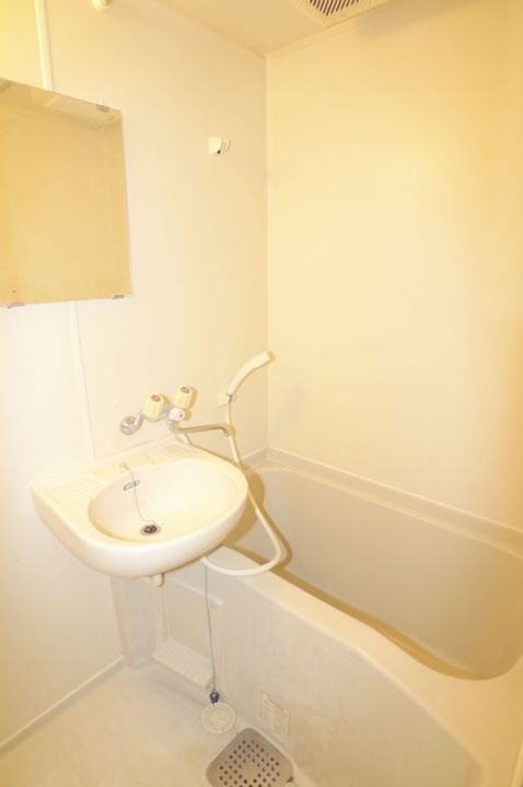 アデレ-ドフラッツの内装