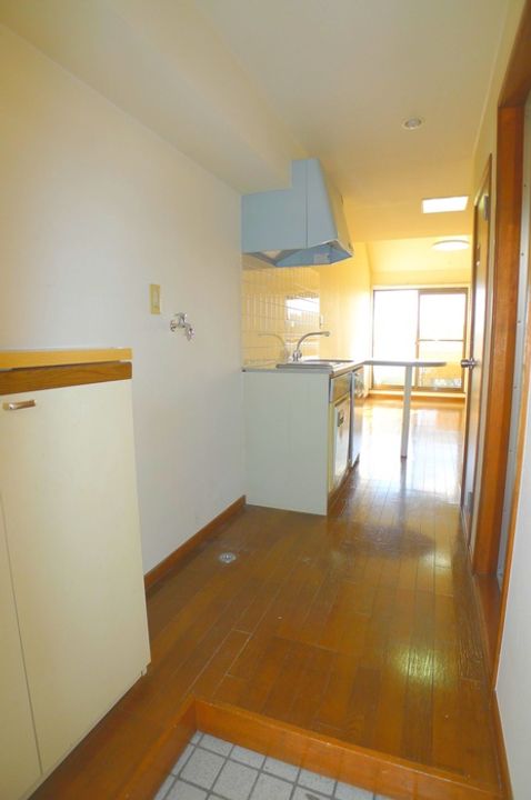 アデレ-ドフラッツの玄関