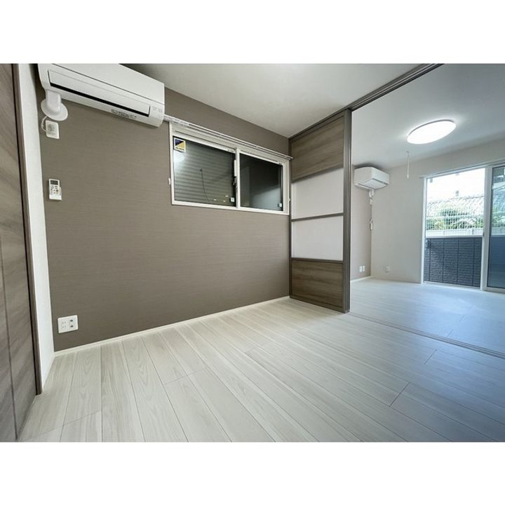 D-Crinum白銀IIの内装