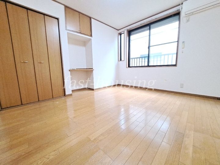 あかねハイツの居間