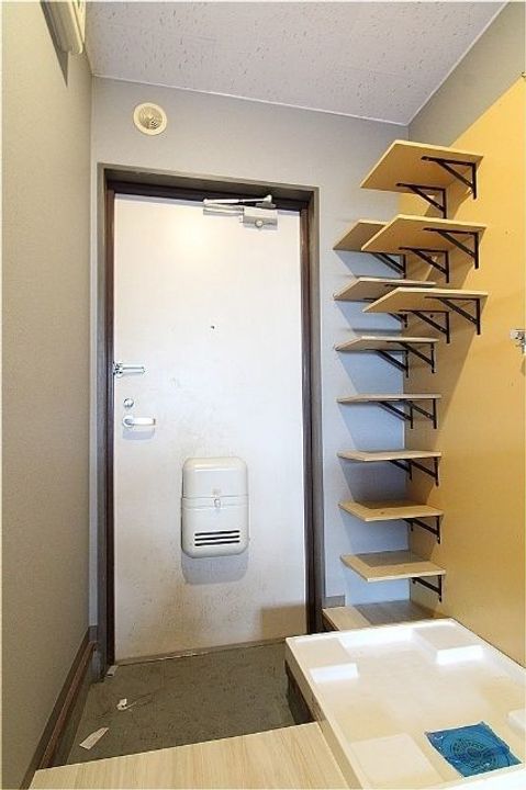 ウィンコーポ北野の玄関