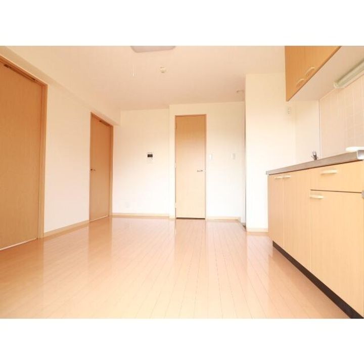 神奈川県横浜市中区本牧元町(マンション)の賃貸物件の居間
