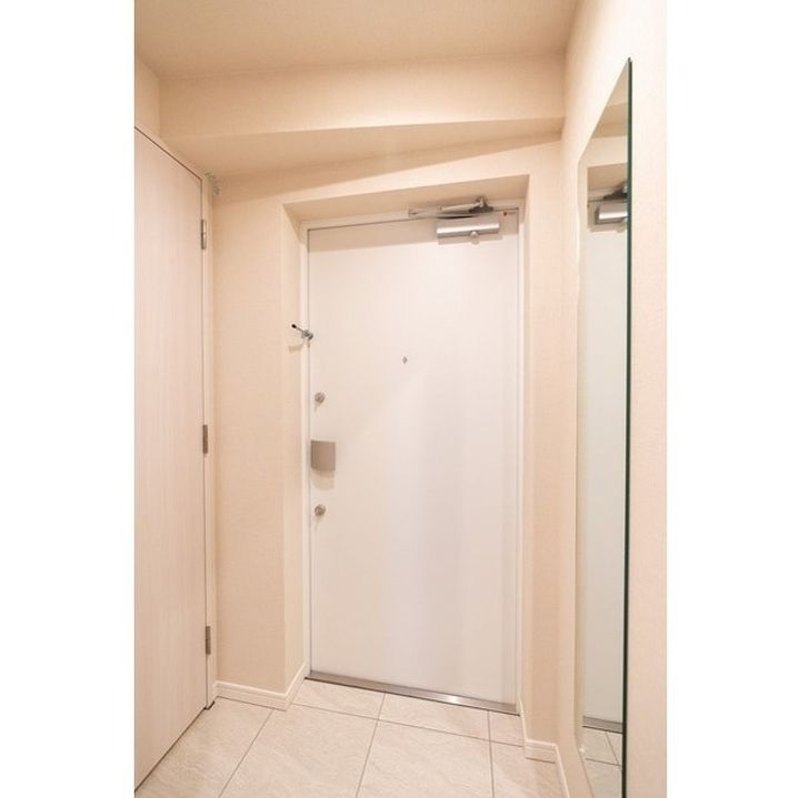 コンフォリア東大井Iの玄関