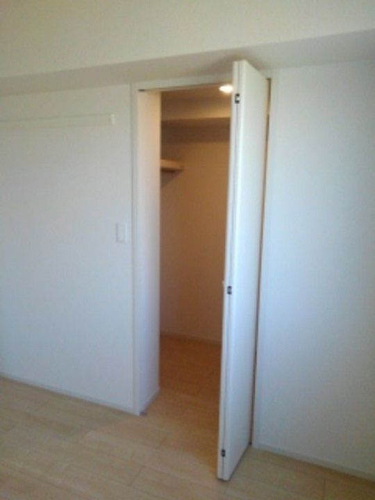 ロータス イーストの内装