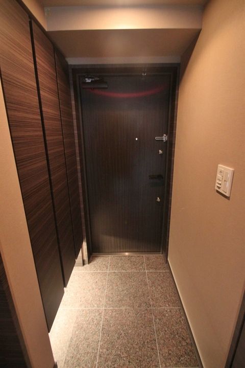 東京都千代田区神田小川町3(マンション)の賃貸物件の玄関