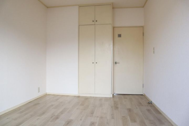 シルバーマンションの内装
