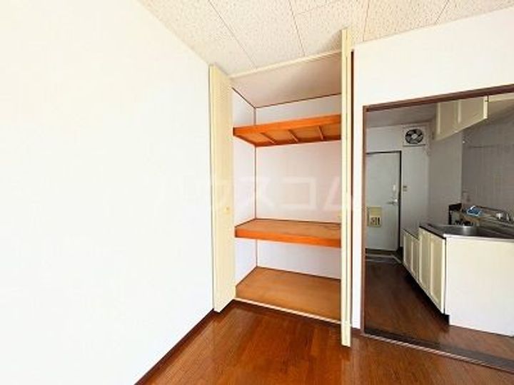 グリーンタックの内装