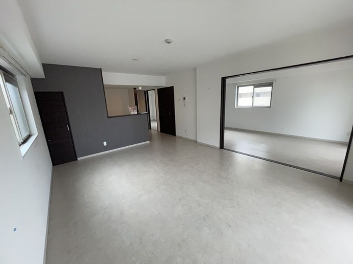 静岡県浜松市中央区元浜町(マンション)の賃貸物件の居間