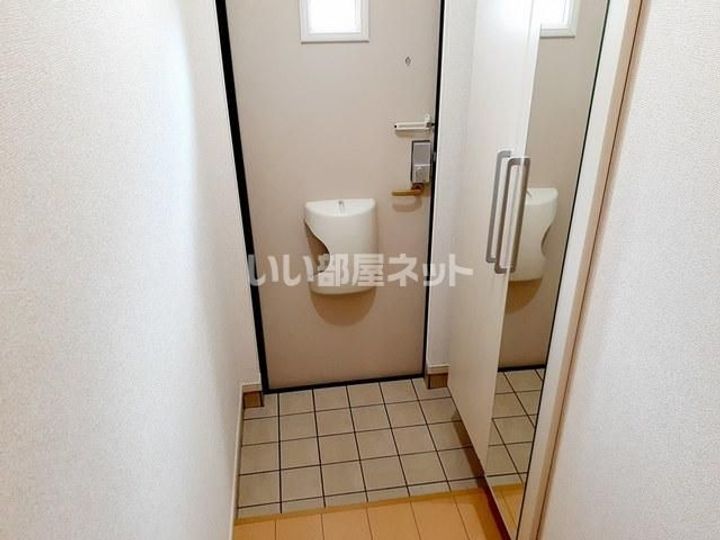 岐阜県各務原市鵜沼羽場町6(アパート)の賃貸物件の玄関