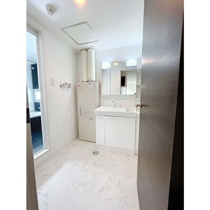 ange-rose(アンジュ・ロゼ)の内装