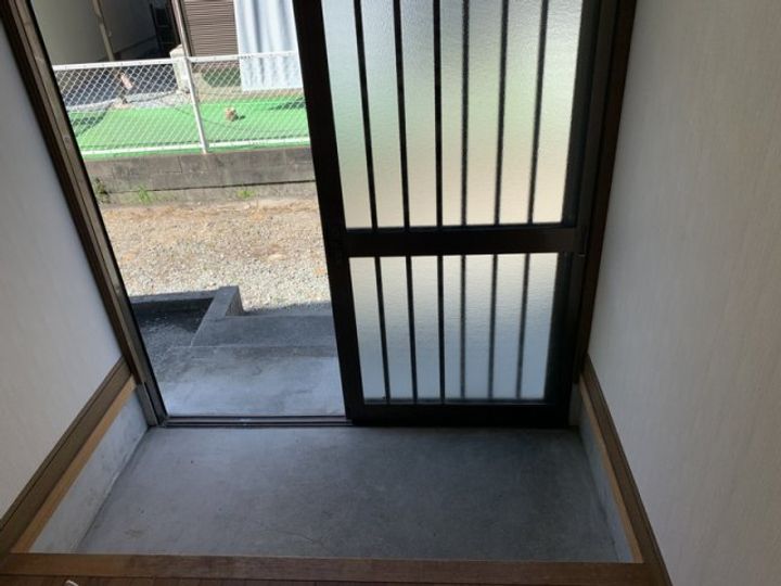 兵庫県姫路市西庄(一戸建)の賃貸物件の玄関