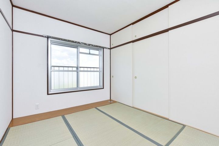UR鶴山台の内装