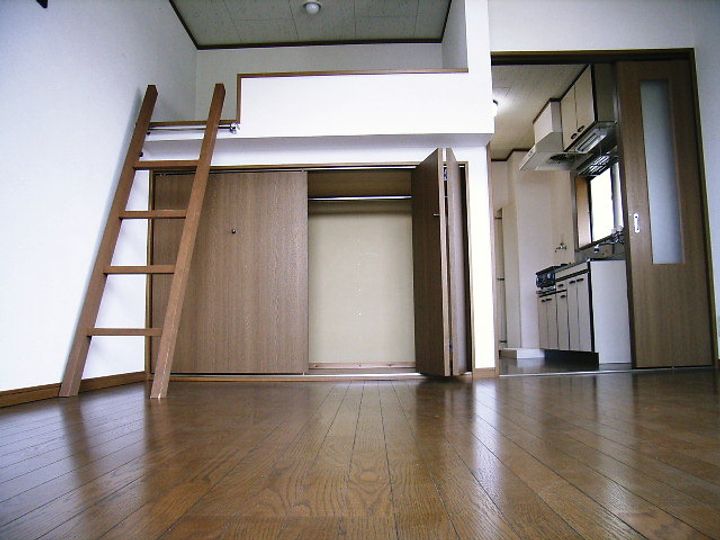 コーポ若木の居間