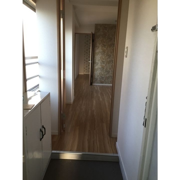 増田マンションの玄関