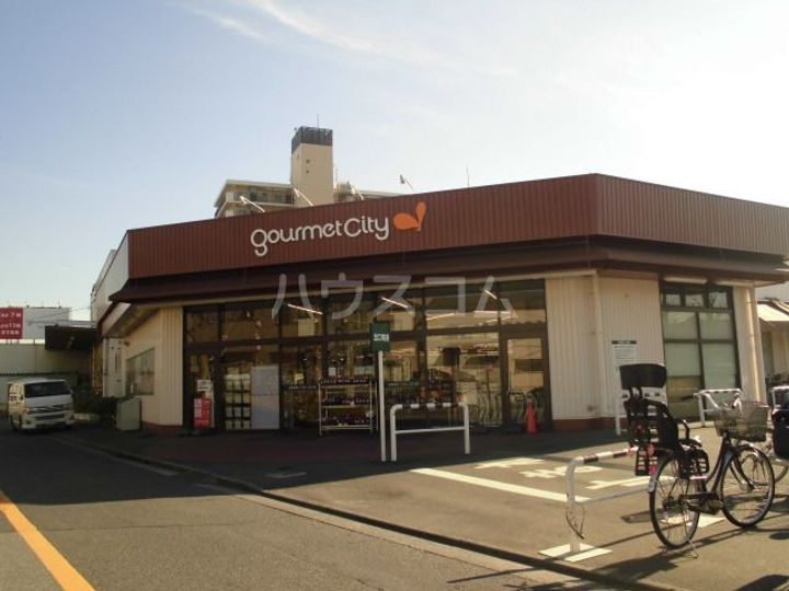 ショコラ新宿の周辺