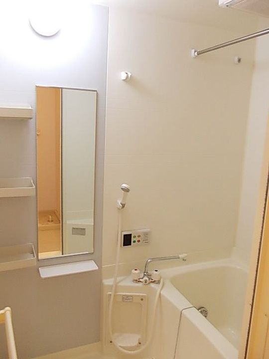 岐阜県岐阜市花沢町4(アパート)の賃貸物件の風呂