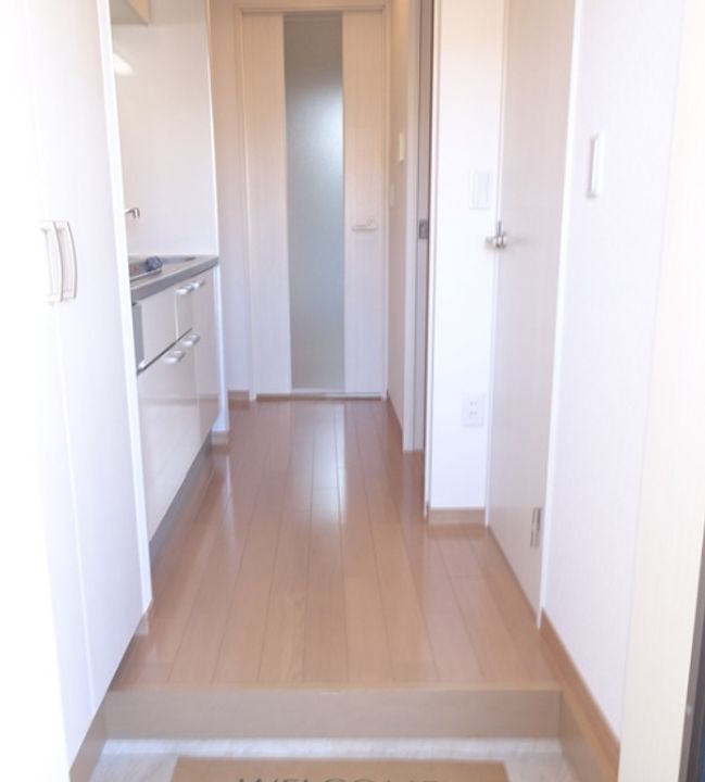 メゾンパルムの玄関