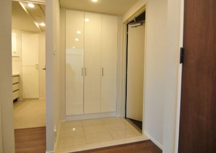 東京都北区滝野川6(マンション)の賃貸物件の玄関