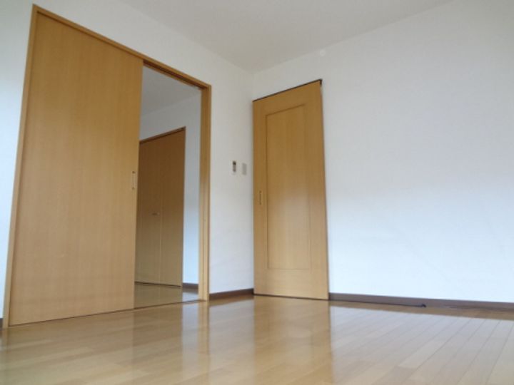 フォルサI号館の居間