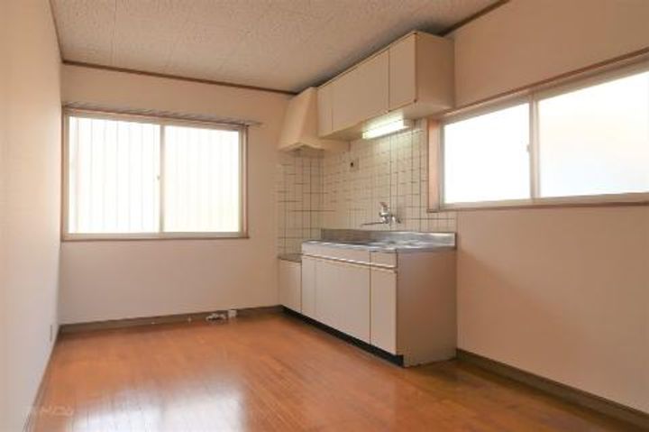 プリメーラ春日の居間