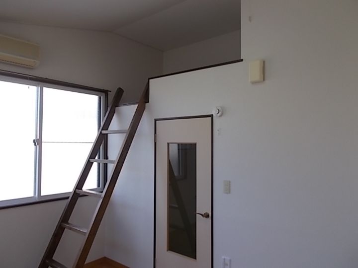 シュトワ手形の居間