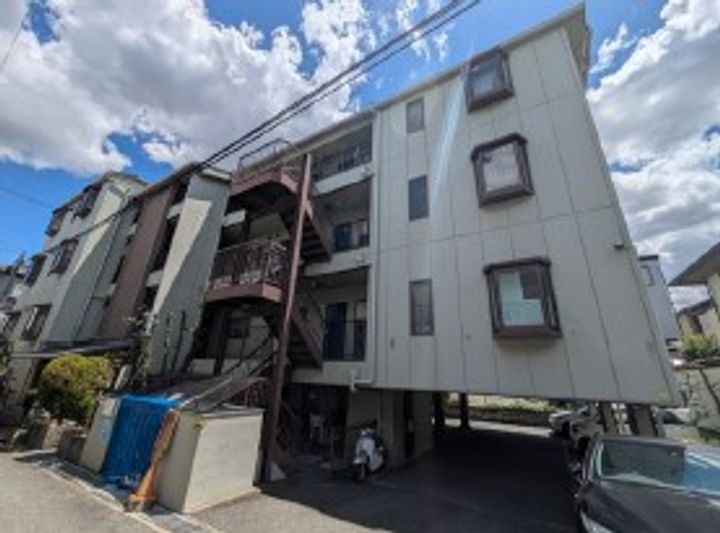 マンション吾光の外観