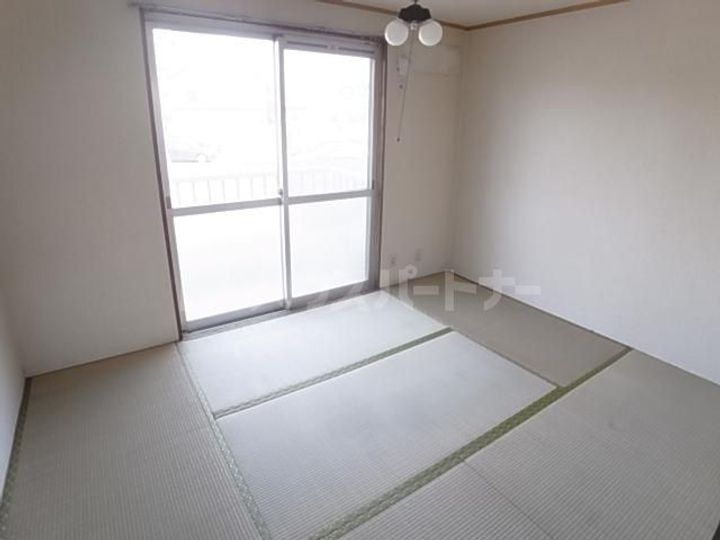 千葉県市川市二俣2(アパート)の賃貸物件の居間