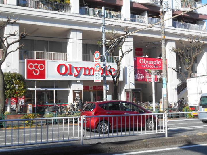 ル プティ エタンの周辺