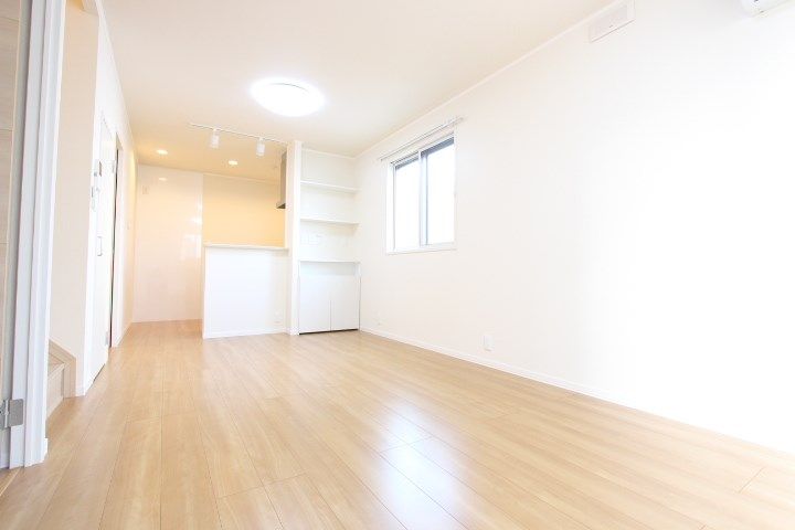 静岡県磐田市立野(一戸建)の賃貸物件の居間