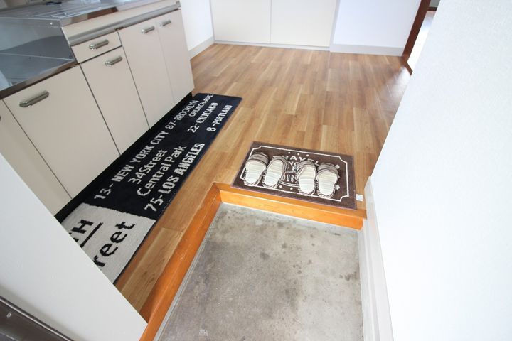 野満ハイツの玄関