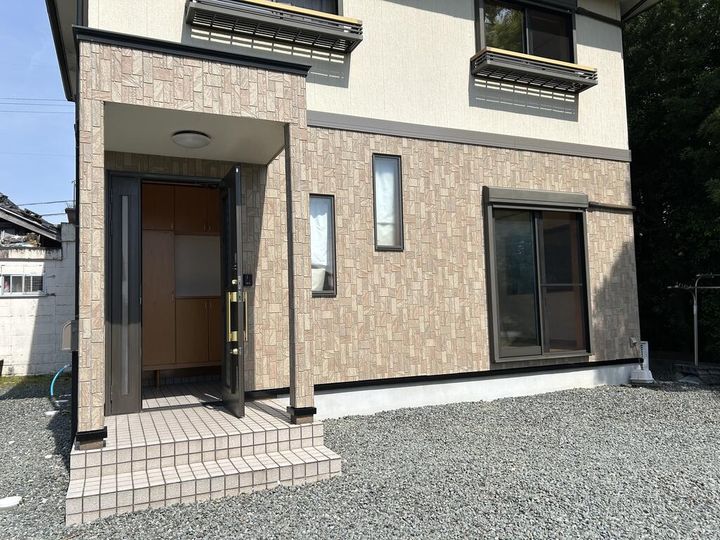 三重県伊勢市有滝町(一戸建)の賃貸物件の玄関