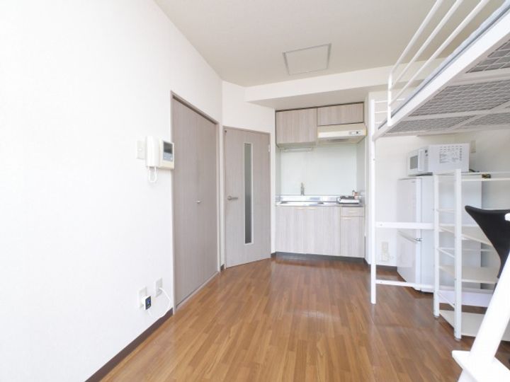 リバーサイド共応(7F建)の居間