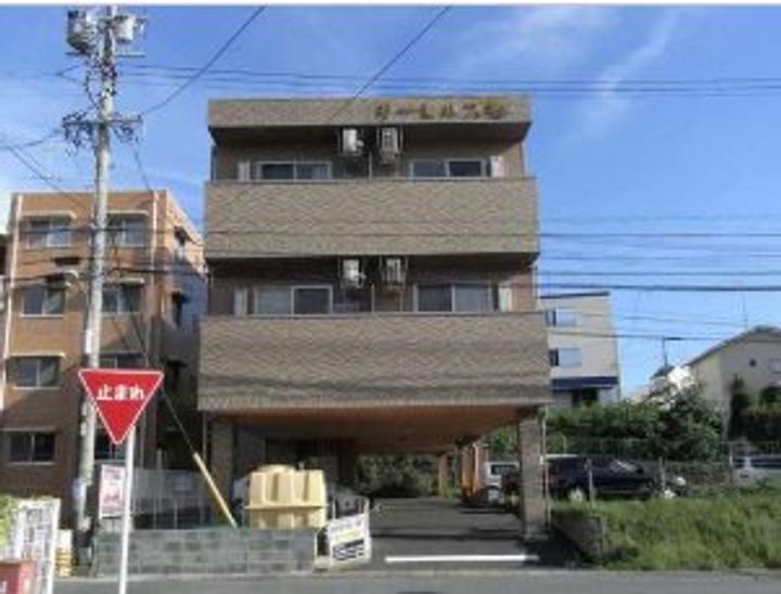 リーヒルズの外観