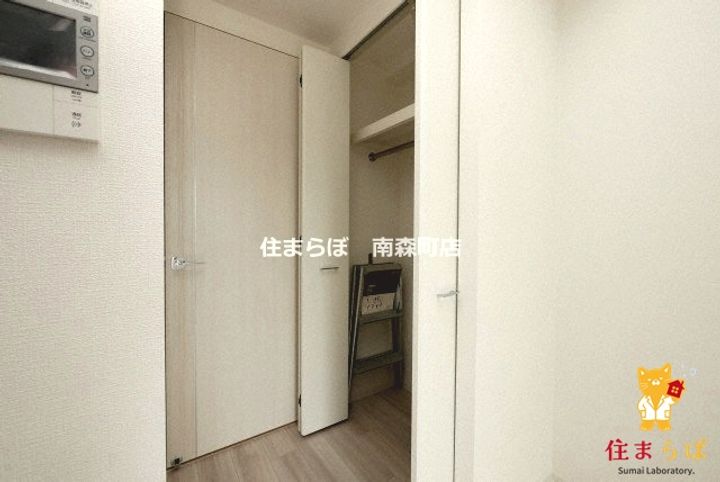 大阪府大阪市浪速区敷津西2の賃貸マンションの内装