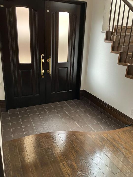 東京都目黒区原町2(一戸建)の賃貸物件の玄関